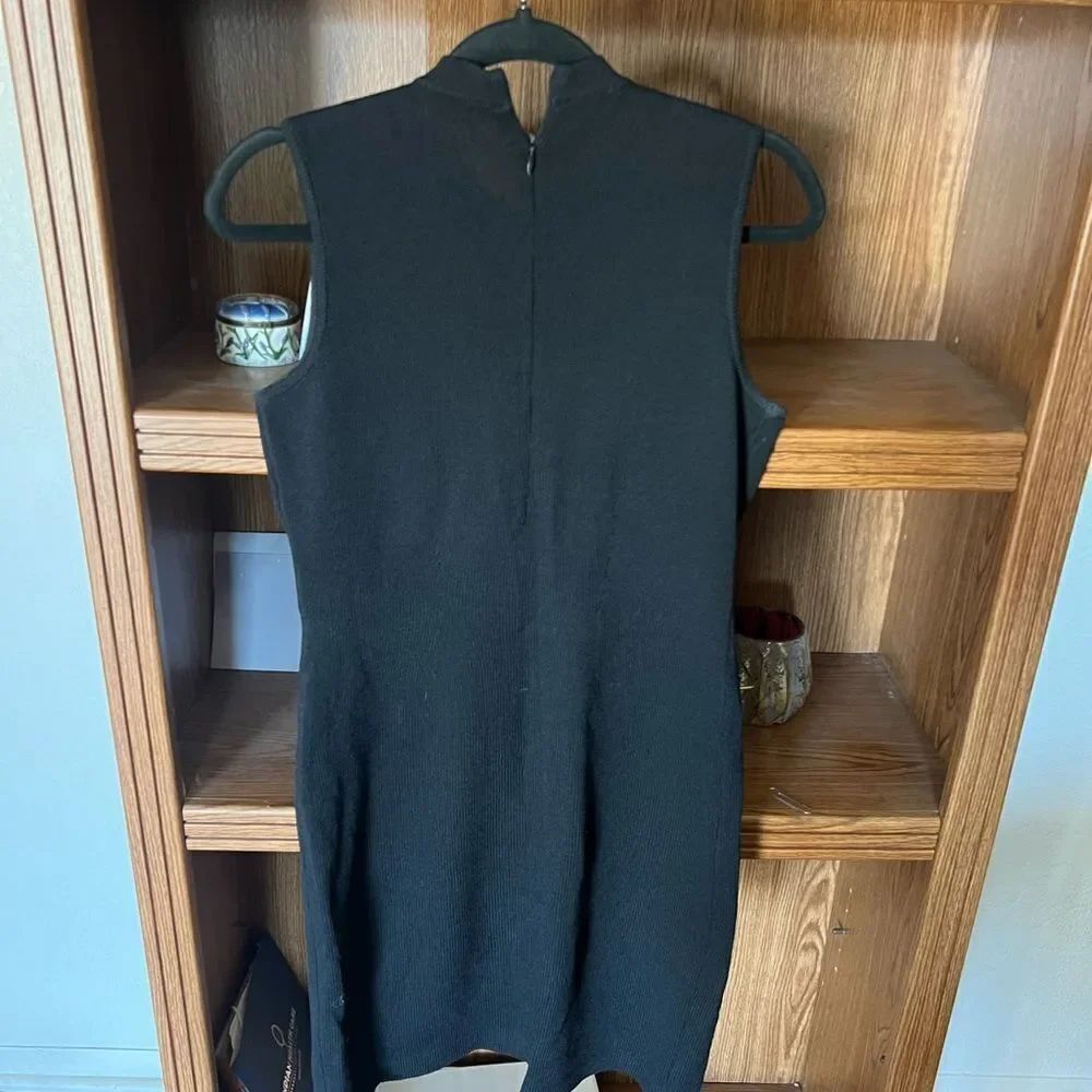 ST JOHN WOOL DRESS - Picture 3 of 3